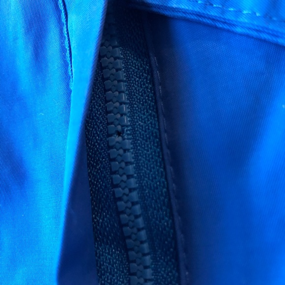 (200) Calvin Klein Blue Puffer Vest - Picture 8 of 8